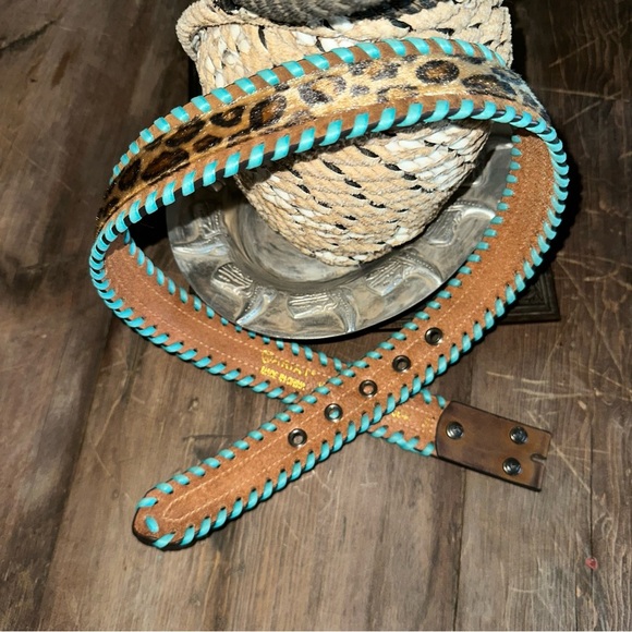 Ariat Leopard HOH Leather Belt with Turquoise Whip Stitch S: Small Length: 35.5” - Picture 4 of 9